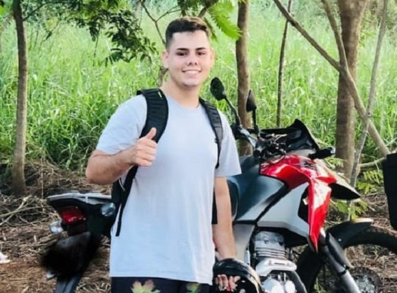 Murilo Maia morreu após cair de moto (Reprodução/ Facebook)