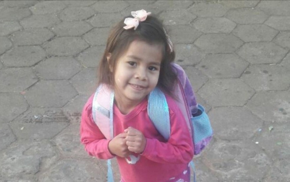 Aylla Manuella Ribeiro da Piedade, de 4 anos, foi morta ao ser atingido por bomba em Barretos, SP — Foto: Arquivo Pessoal