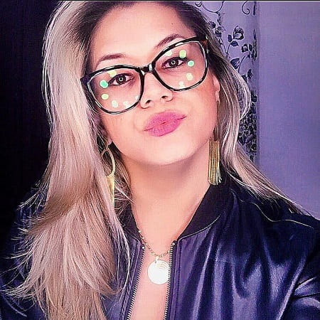 Sabrina Oliveira foi achada morta dentro de casa, em Rio Preto — Foto: Reprodução/Facebook