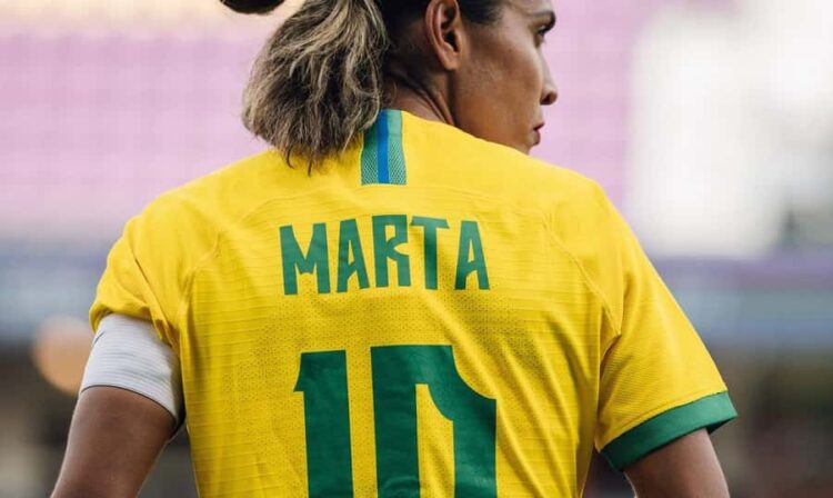 jogadora meia-atacante Marta