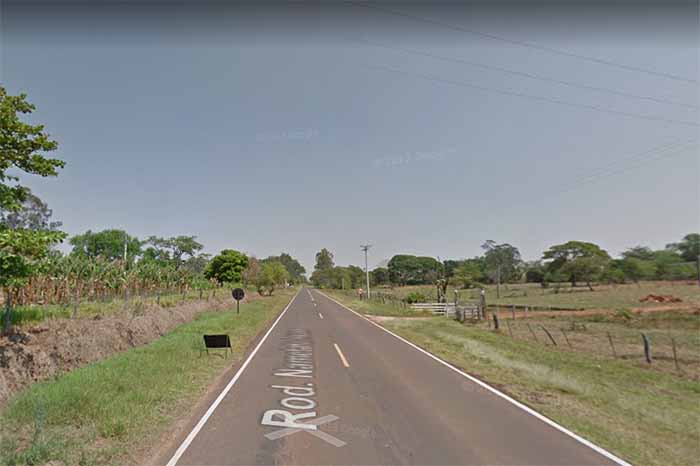Estrada dá acesso ao bairro rural Água Limpa