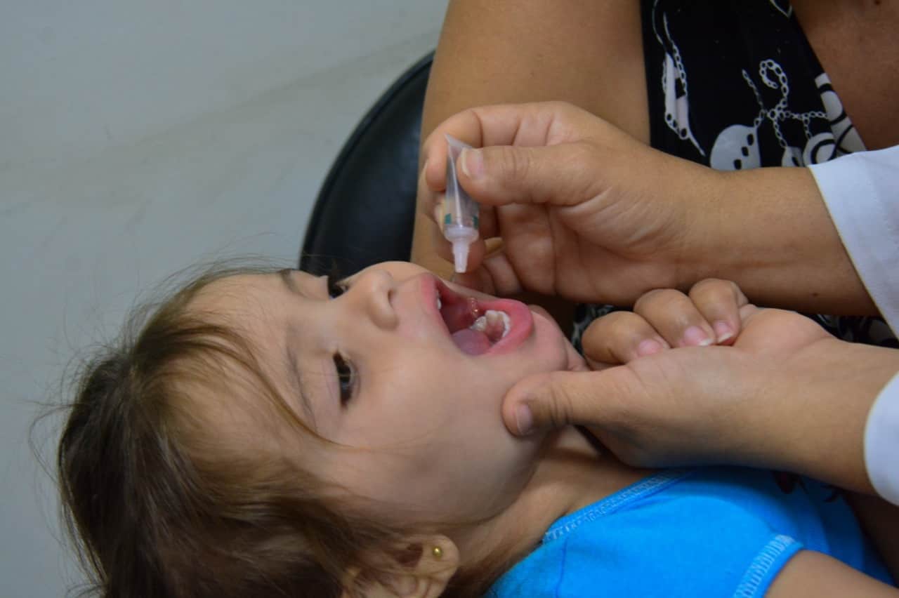 vacina polio min