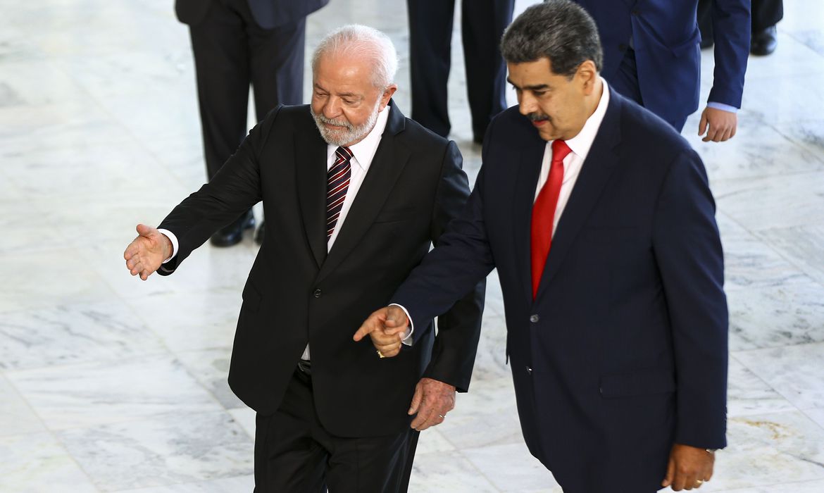 Brasília (DF), 29/05/2023 - O presidente Luiz Inácio Lula da Silva recebe o presidente da Venezuela, Nicolás Maduro, no Palácio do Planalto. (Foto: Marcelo Camargo/Agência Brasil)