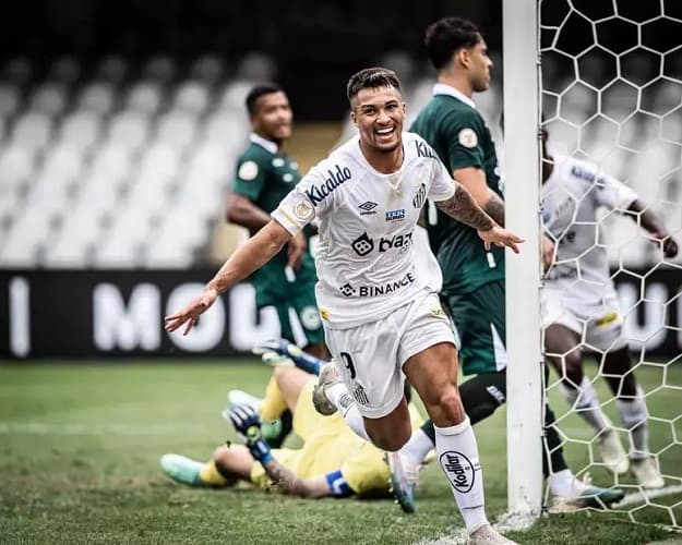 Marcos Leonardo marca duas vezes, e Santos vence Goiás na Vila Belmiro – Raul Baretta / Santos