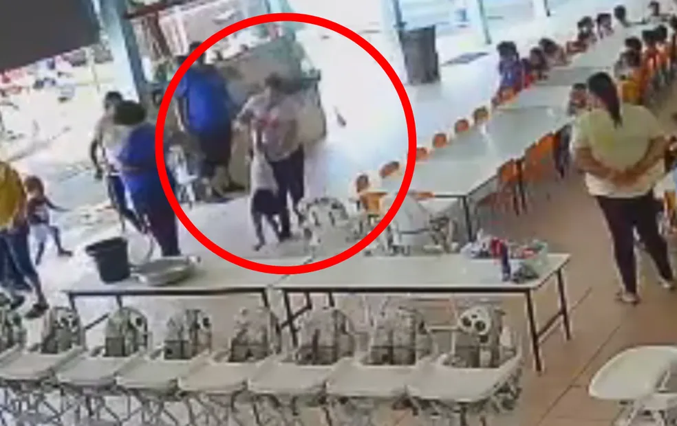 Imagens de câmera de segurança instaladas na escola registraram o momento da suposta agressão contra a criança autista em Rio Preto — Foto: Reprodução/Câmeras de Segurança