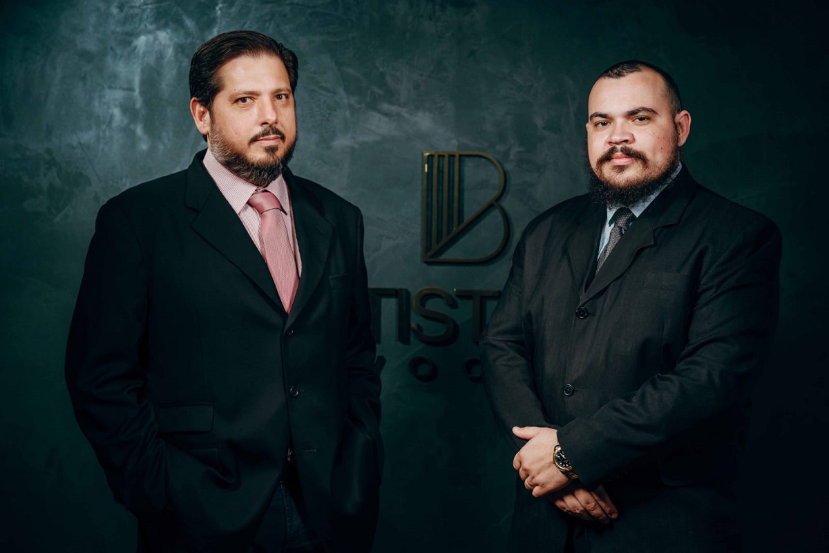 Advogados criminalistas Flávio Batistella e Daniel Madeira
