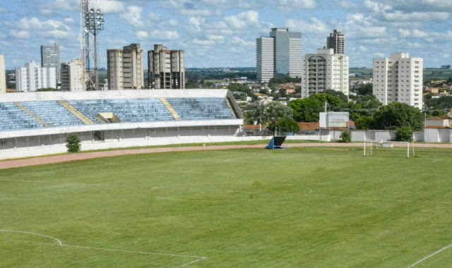 Estádio Municipal Dr. Adhemar de Barros deve receber visita técnica da Federação até o fim deste mês.