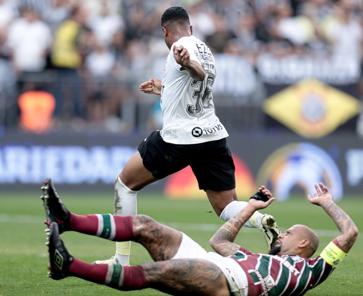 Jogador do Corinthians e do Fluminense