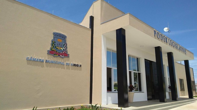 Vereadores registram boletim após comentário com ofensas em rede social Camara Municipal de Birigui