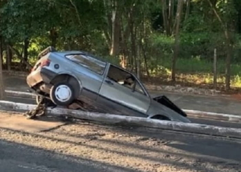 acid carro Gol