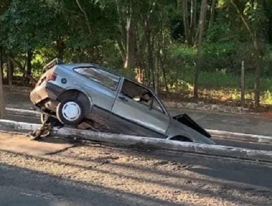 acid carro Gol