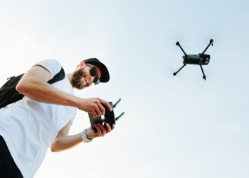 drone pilotagem