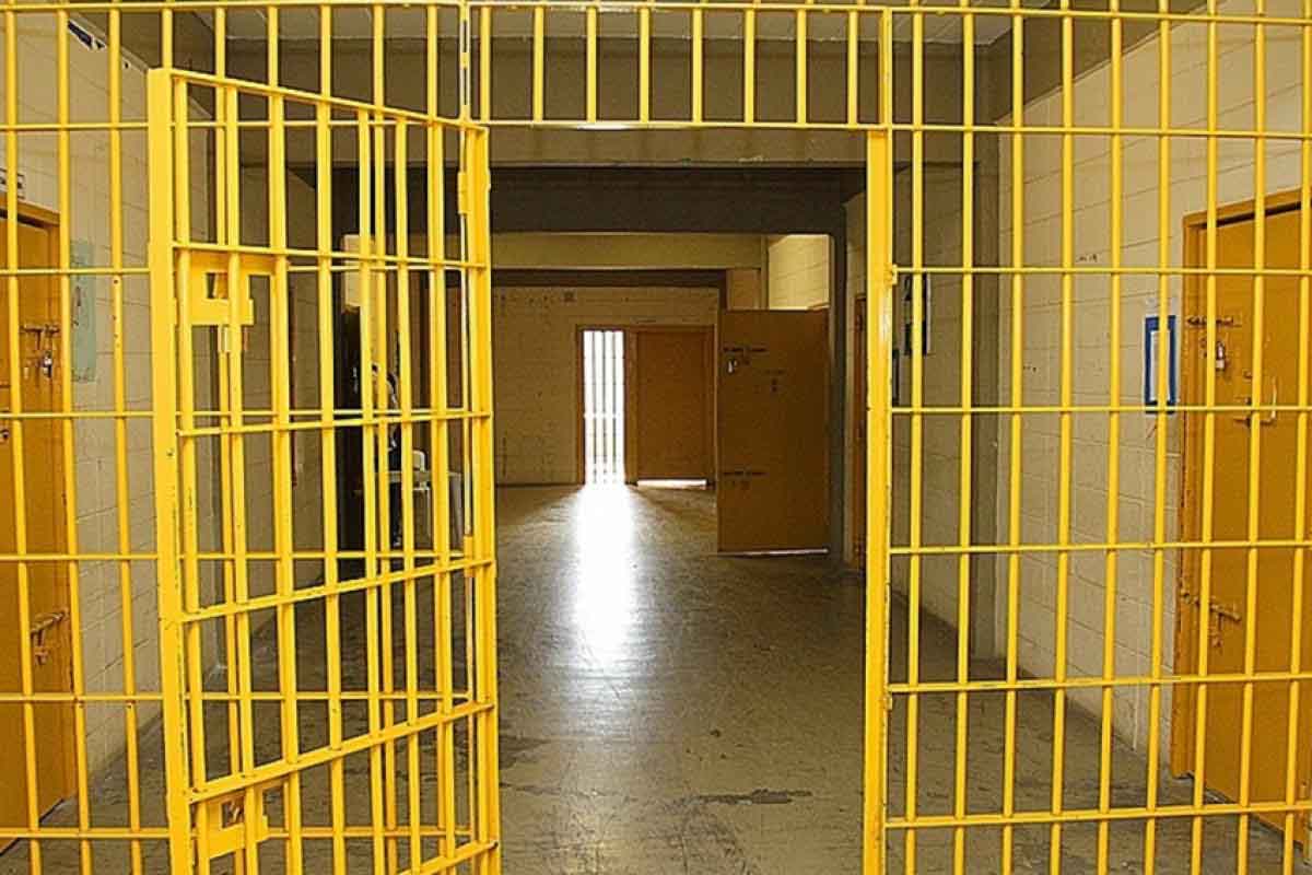 Briga entre internos da Fundação Casa deixa adolescentes feridos fundacao casa febem