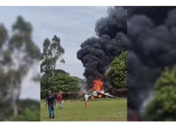 Aeronave caiu em sede da AABB, em Marília (SP) — Foto: Arquivo pessoal