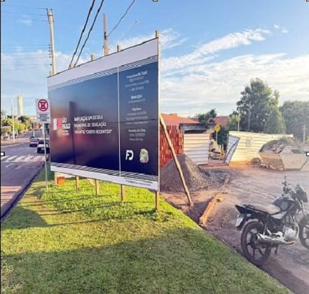 Advogado de Araçatuba pede investigação contra prefeito de Junqueirópolis A defesa sustenta que a obra já era planejada havia meses, com verba estadual liberada e início das atividades marcado para apenas 17 dias após a publicação do decreto, o que, afastaria o caráter emergencial alegado