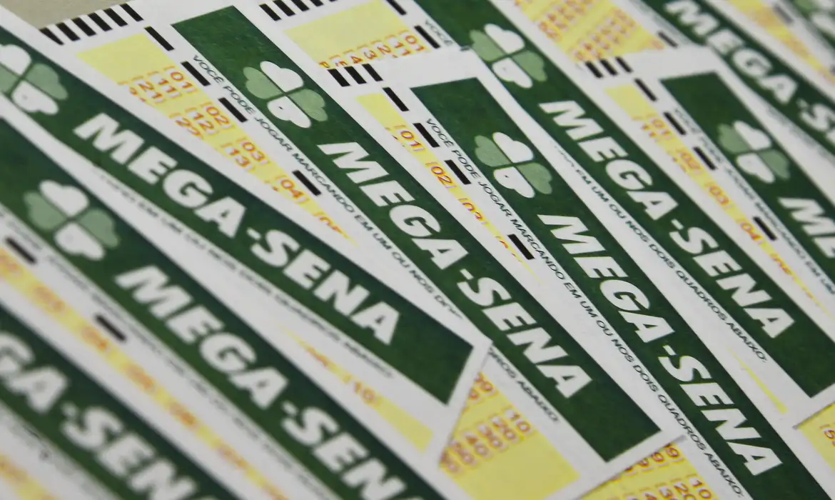 Mega-Sena acumula para R$ 102 milhões; confira os números sorteados © Marcello Casal JrAgência Brasil