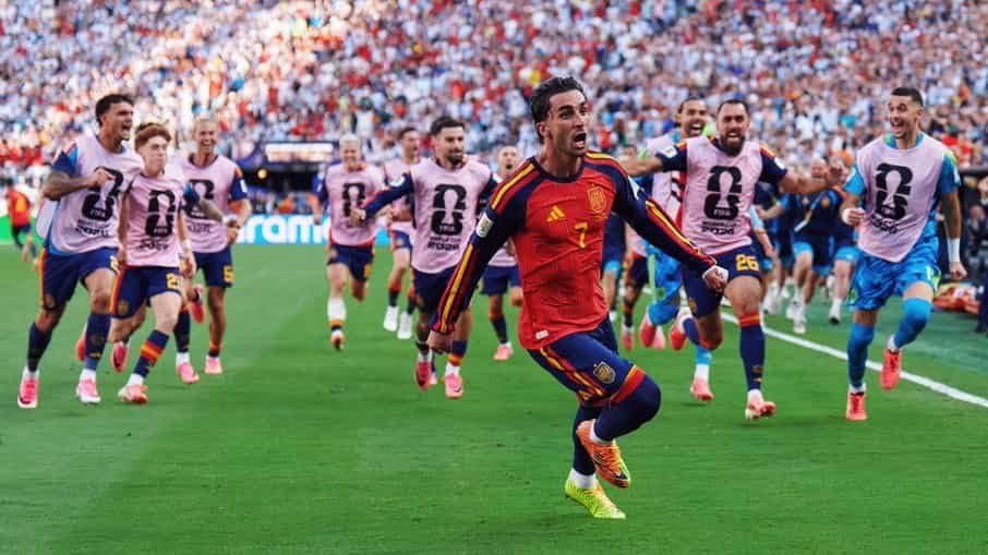 Gol na prorrogação dá à Espanha o segundo título da Copa do Mundo Reprodução/SEFutbol