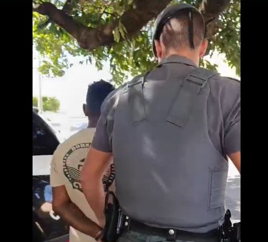 PM captura procurado por feminicídio escondido em Guzolândia PM preso aracan