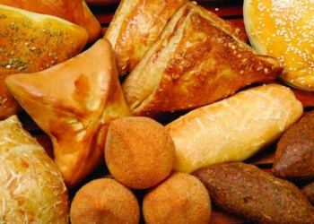 Salgados fritos assados