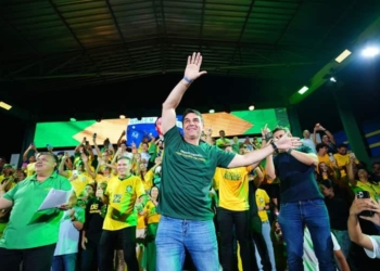 PL oficializa candidatura de Flávio Bolsonaro à Presidência