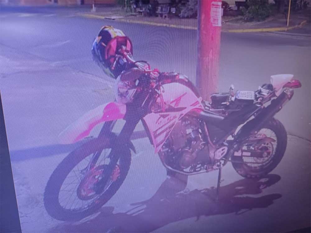 Motociclista fica gravemente ferido após bater em poste em Araçatuba moto colide em poste