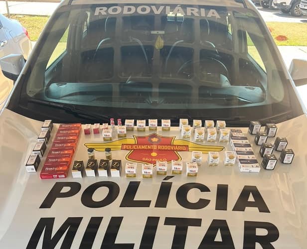 Casal é preso com anabolizantes e remédios para emagrecer na região Anabolizantes apreende