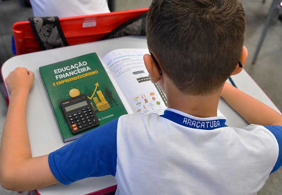 Vereadores aprovam programa de educação financeira nas escolas de Araçatuba EDUCACAO FINANCEIRA