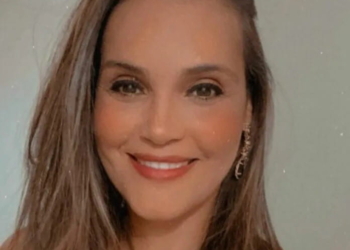 Eliane Cabral é Psicóloga Clínica, Especialista em Prevenção e Pósvenção em Suicídio, Especialista em Saúde Mental