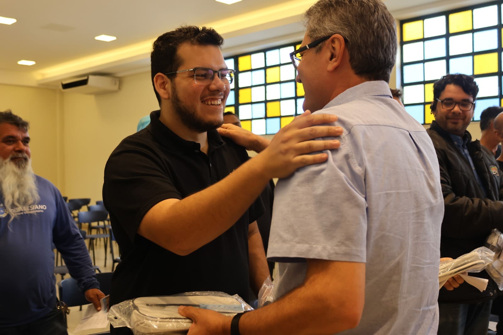 Unisalesiano reune colaboradores no dia dos pais