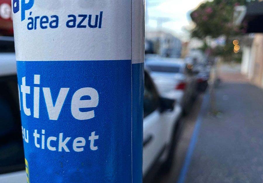 Nova concessão do estacionamento rotativo é alvo de requerimento da Câmara zona azul