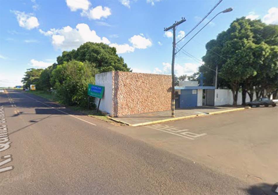 Homem agride tio durante velório e faz ameaças em Valparaíso cemiterio de valparaiso