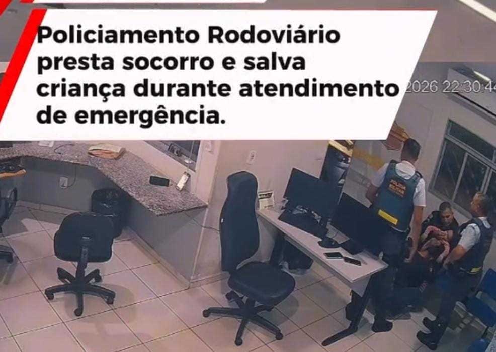 Policiais rodoviários salvam criança de 2 anos que estava engasgada na Rondon crianca engasgada