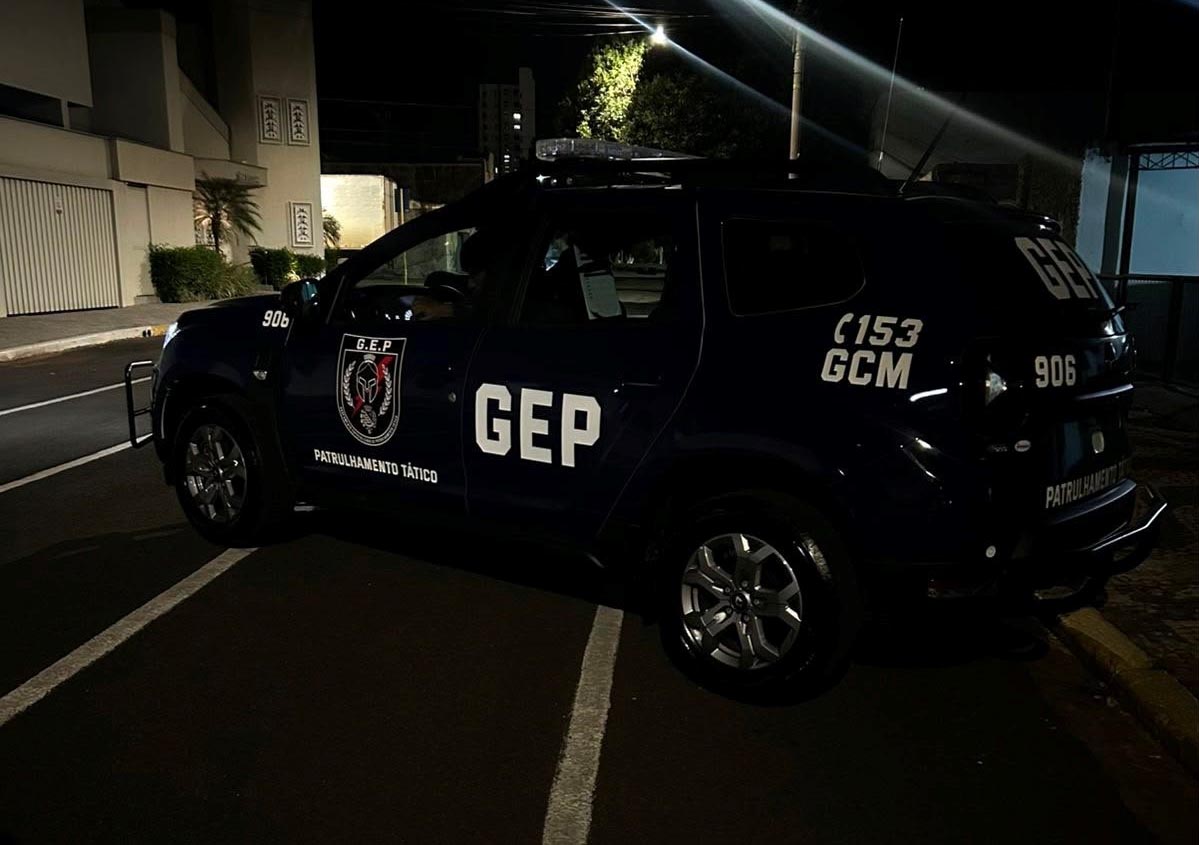 GCM prende homem por tráfico de drogas durante patrulhamento em Araçatuba gep gcm