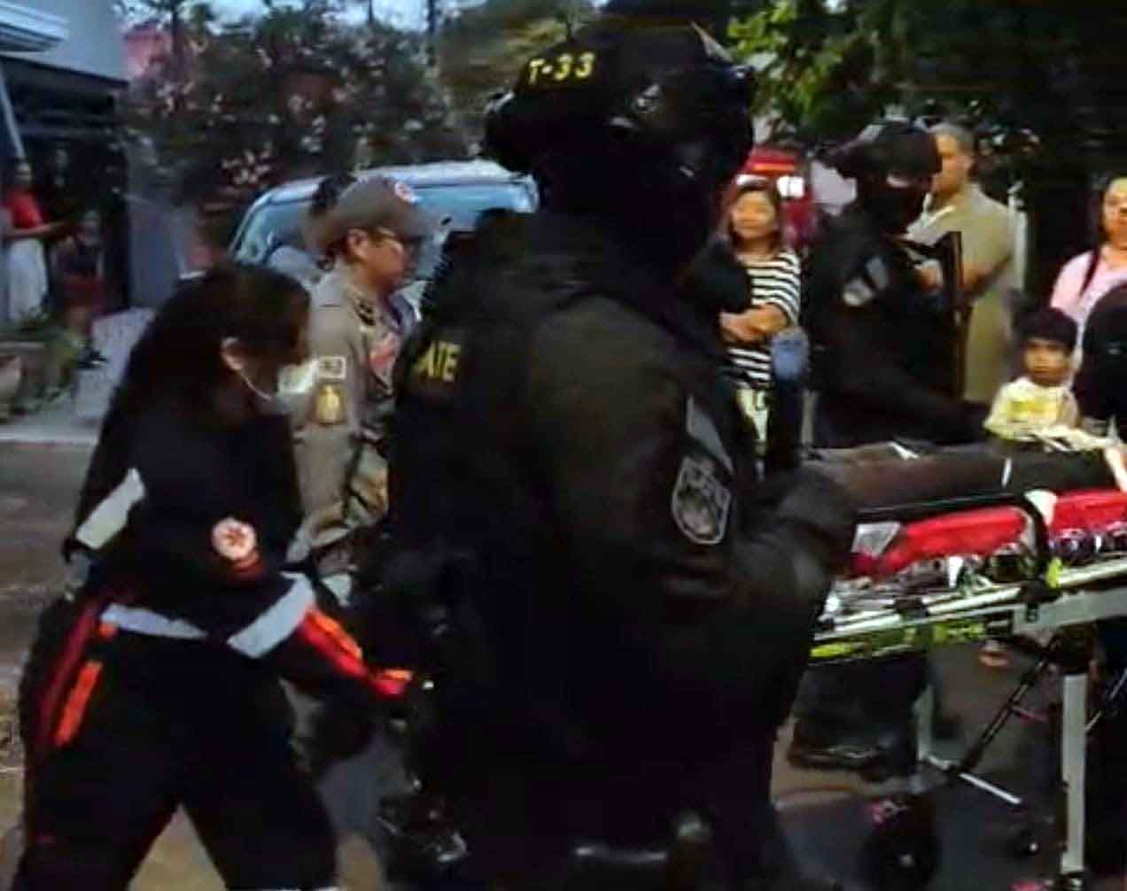 Homem resgatado de telhado recebe alta e família vai em busca de tratamento resgate