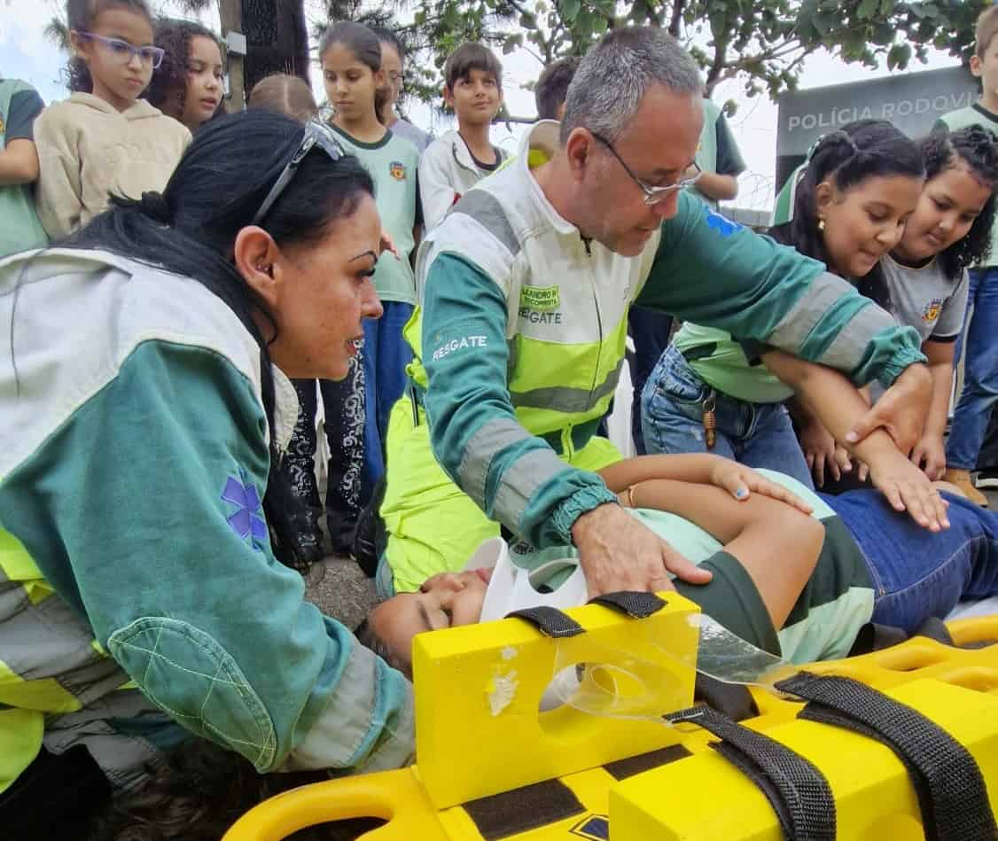 alunos transito