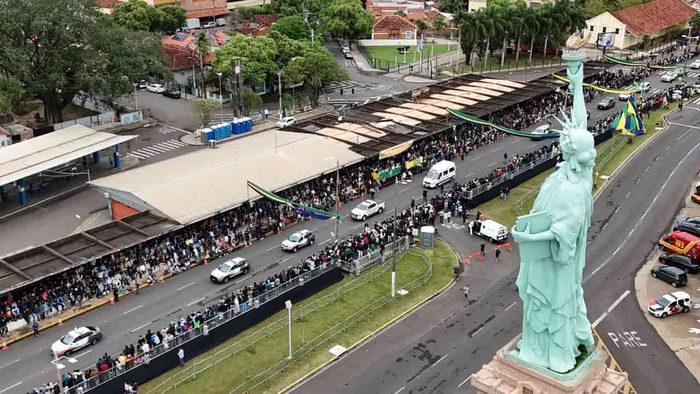 Blindados e homenagem a menina marcam desfile de 7 de Setembro em Araçatuba desfile ata1