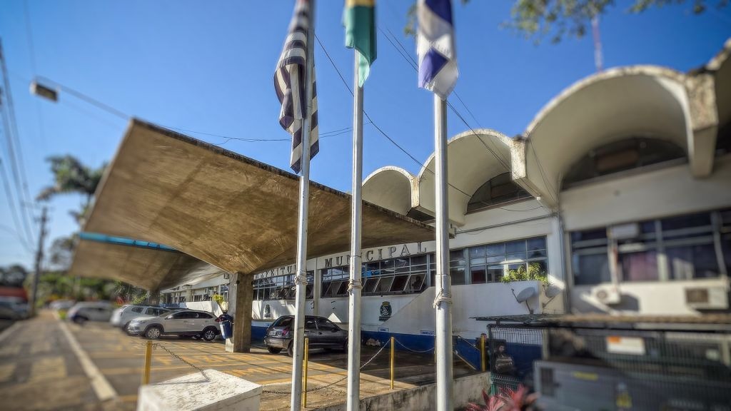 Araçatuba realiza 2º Fórum Raízes do Futuro para discutir arborização urbana fachada da prefeitura de Aracatuba