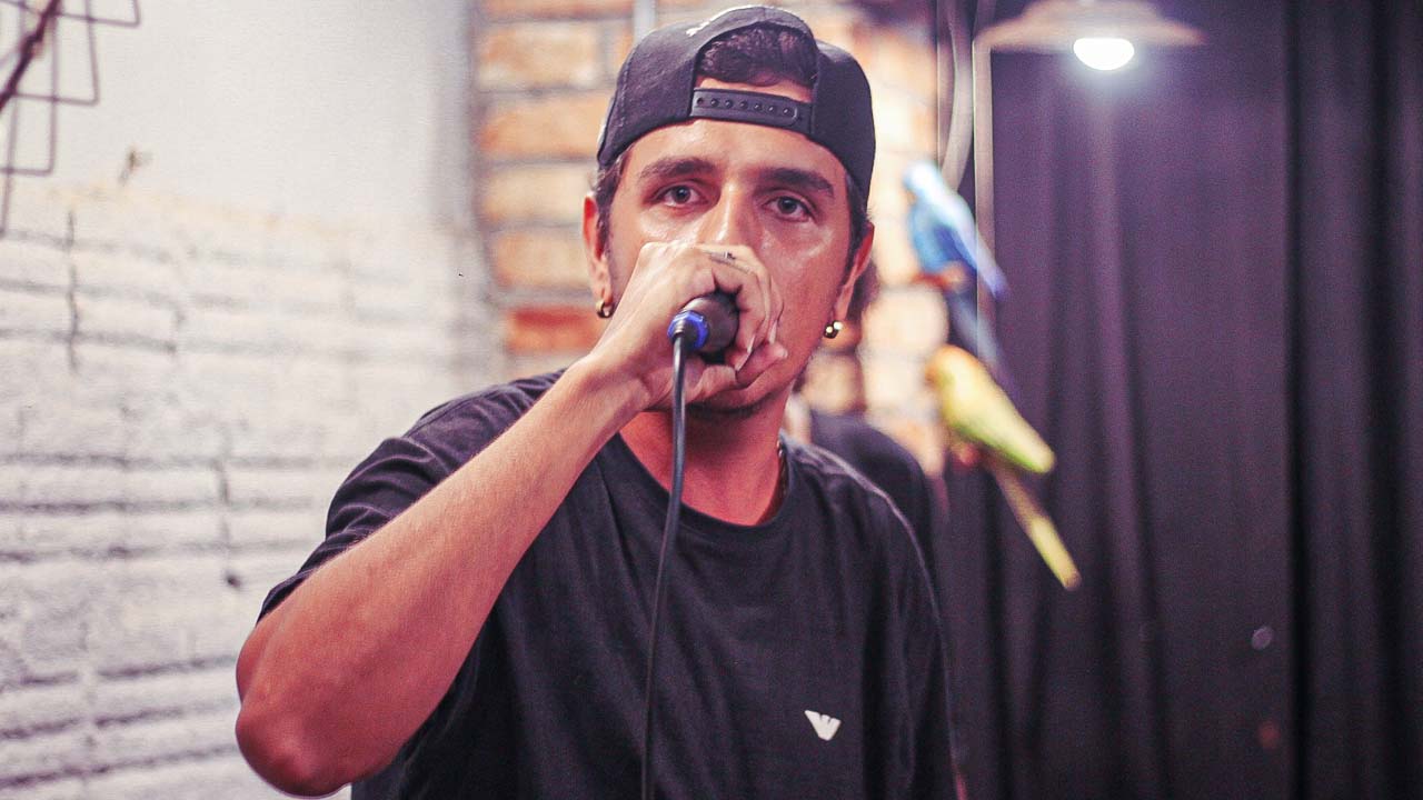 MC/Rapper araçatubense Meia Hora lança EP "Oásis" em colaboração com Barba Negra happer meia hora