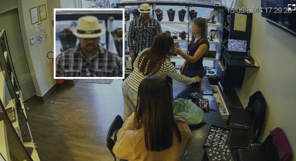 Assalto foi registrado por câmera de segurança