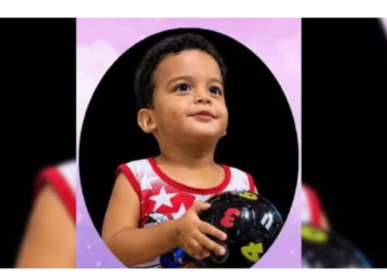 Valentim Gabriel de Souza Presente, de 2 anos, sofreu asfixia mecânica em supermercado de Araraquara (SP) — Foto: Reprodução