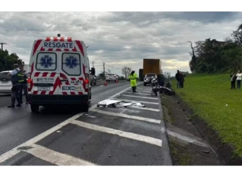 Área precisou ser interditada para o atendimento da ocorrência e o trabalho da perícia — Foto: CCM – ARTESP/Divulgação