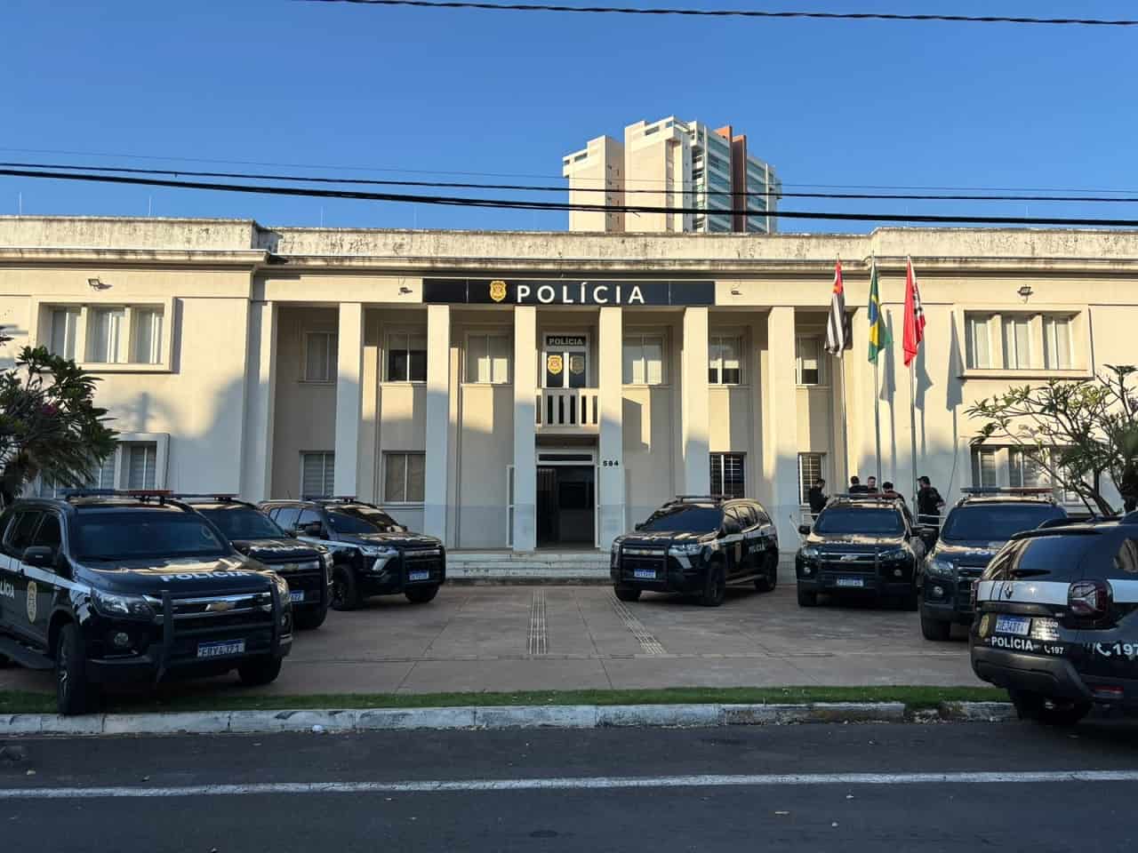 Operação Sem Saída mira tráfico e lavagem de dinheiro em Araçatuba operacao civil