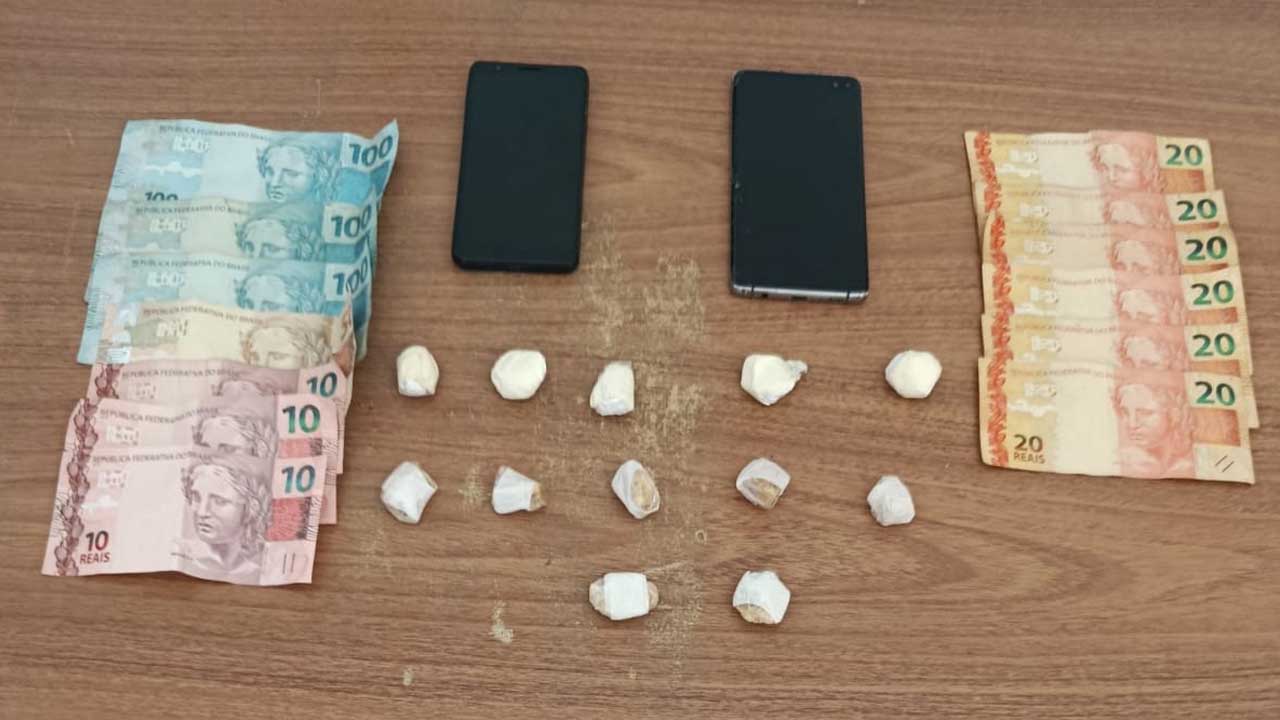 PM prende jovem por tráfico de drogas em Araçatuba após denúncia de “biqueira” trafico 6