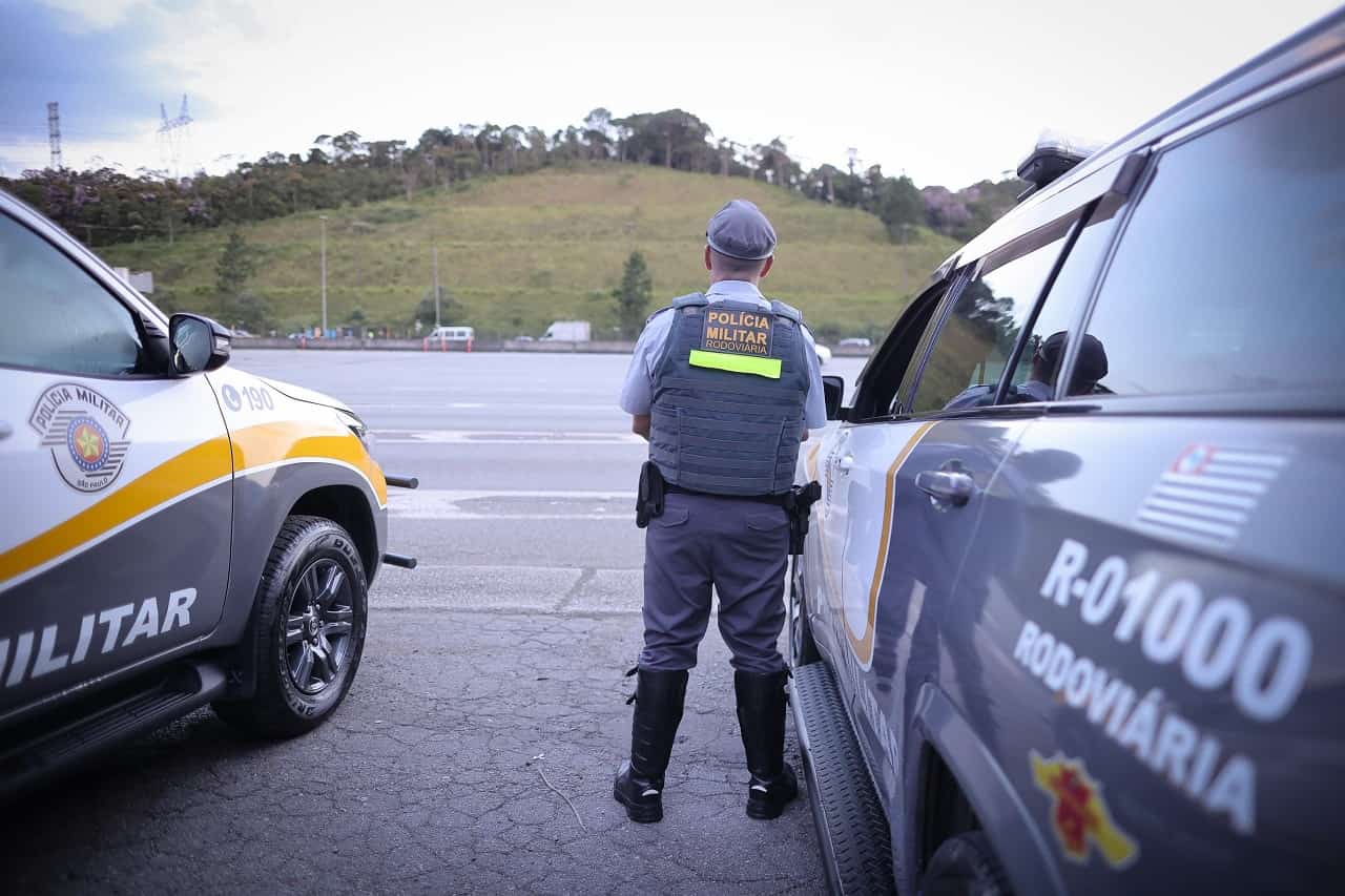 Ultrapassagem proibida leva polícia a apreender tirzepatida no interior de SP Pol rodov 1