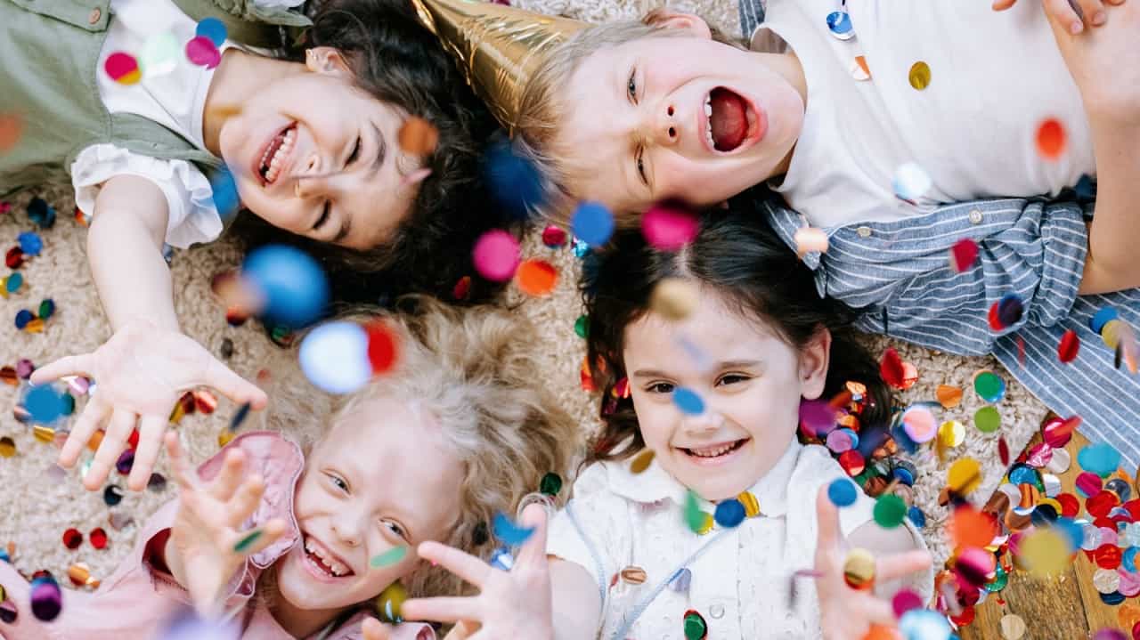 Guararapes prepara festa gratuita para crianças no Dia das Crianças Imagem ilustrativa gerada por IA