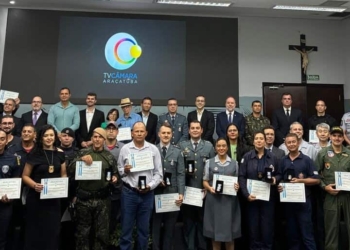 Câmara de Araçatuba homenageia policiais e profissionais da segurança pública