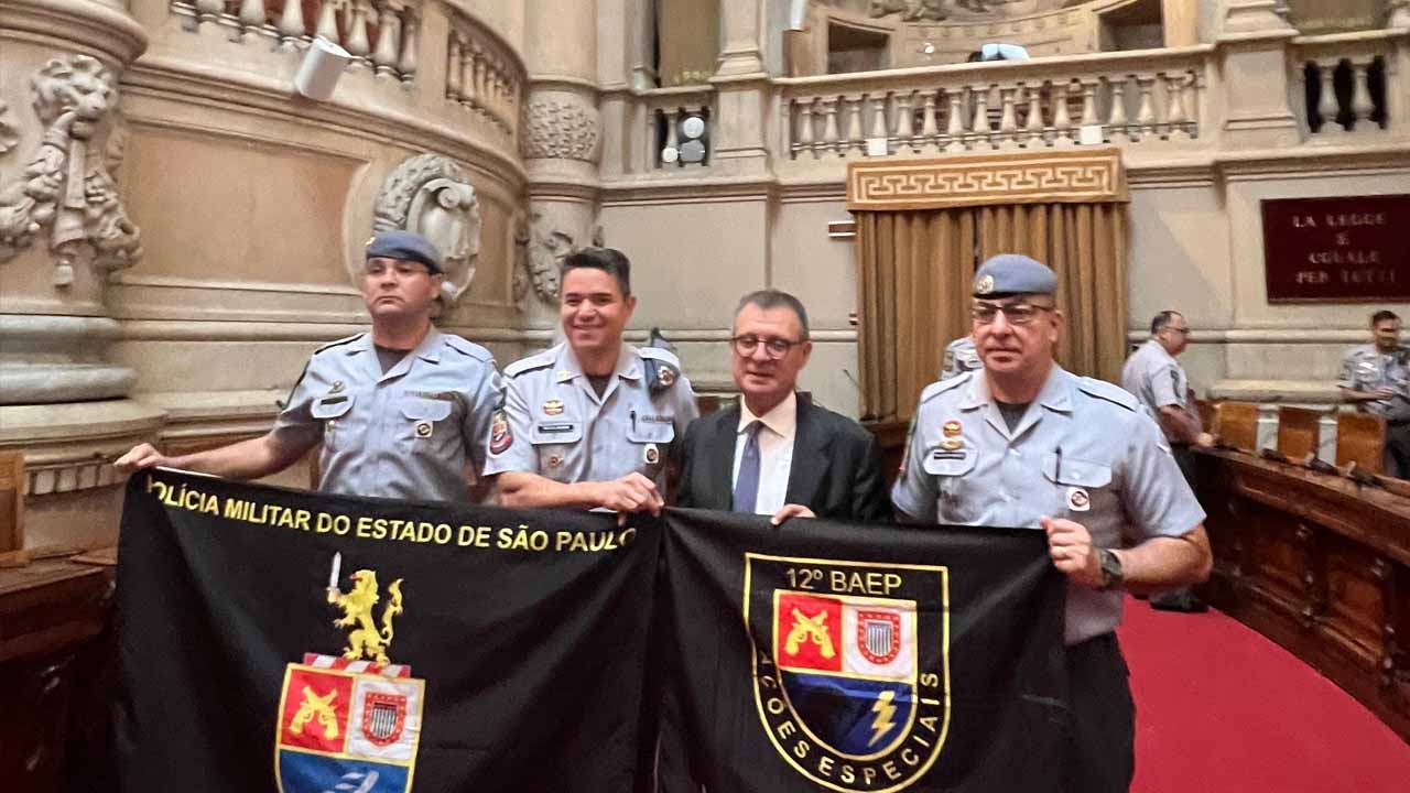 Oficiais da PM de Araçatuba fazem estudos de doutorado em Roma, na Itália oficiais da pm em roma