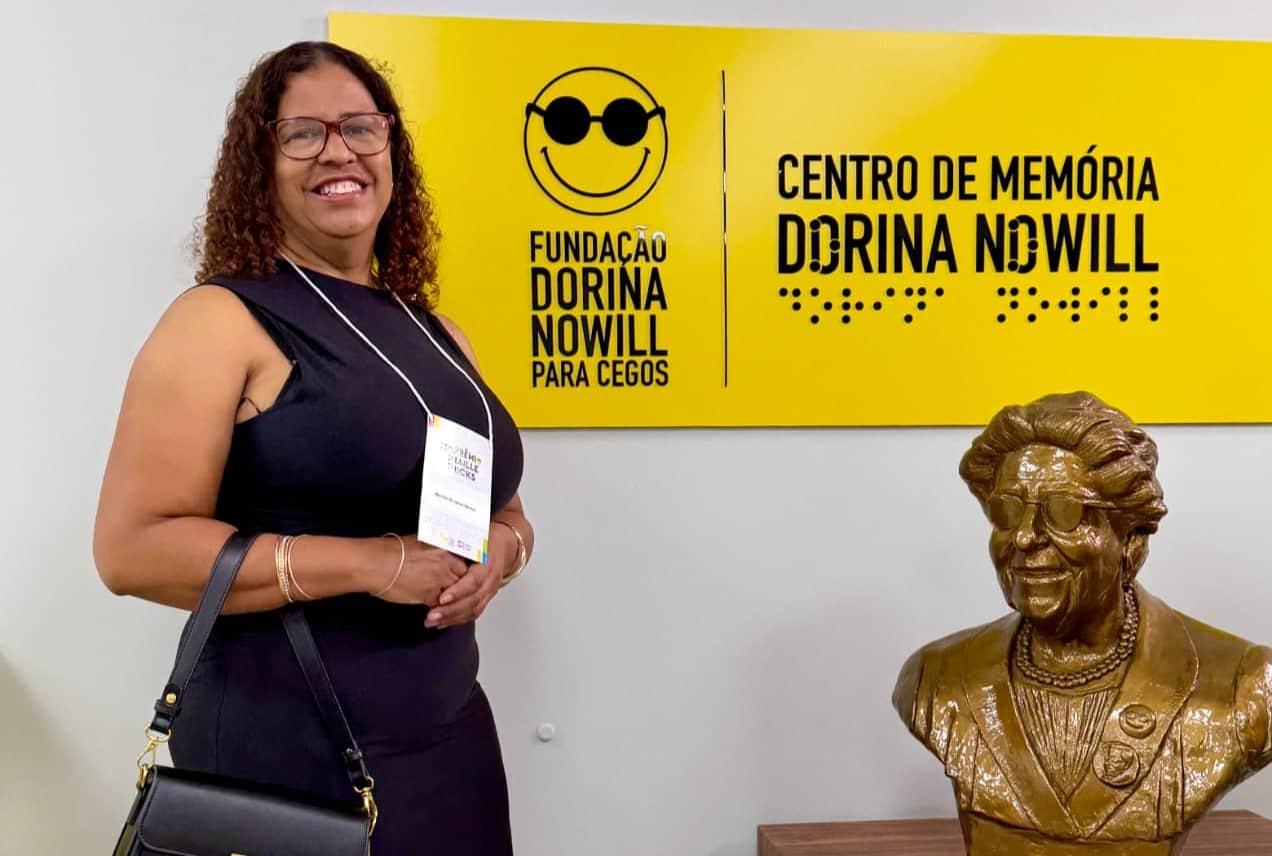 Professora de Araçatuba fica entre as melhores do Brasil em prêmio de inclusão prof braile premio
