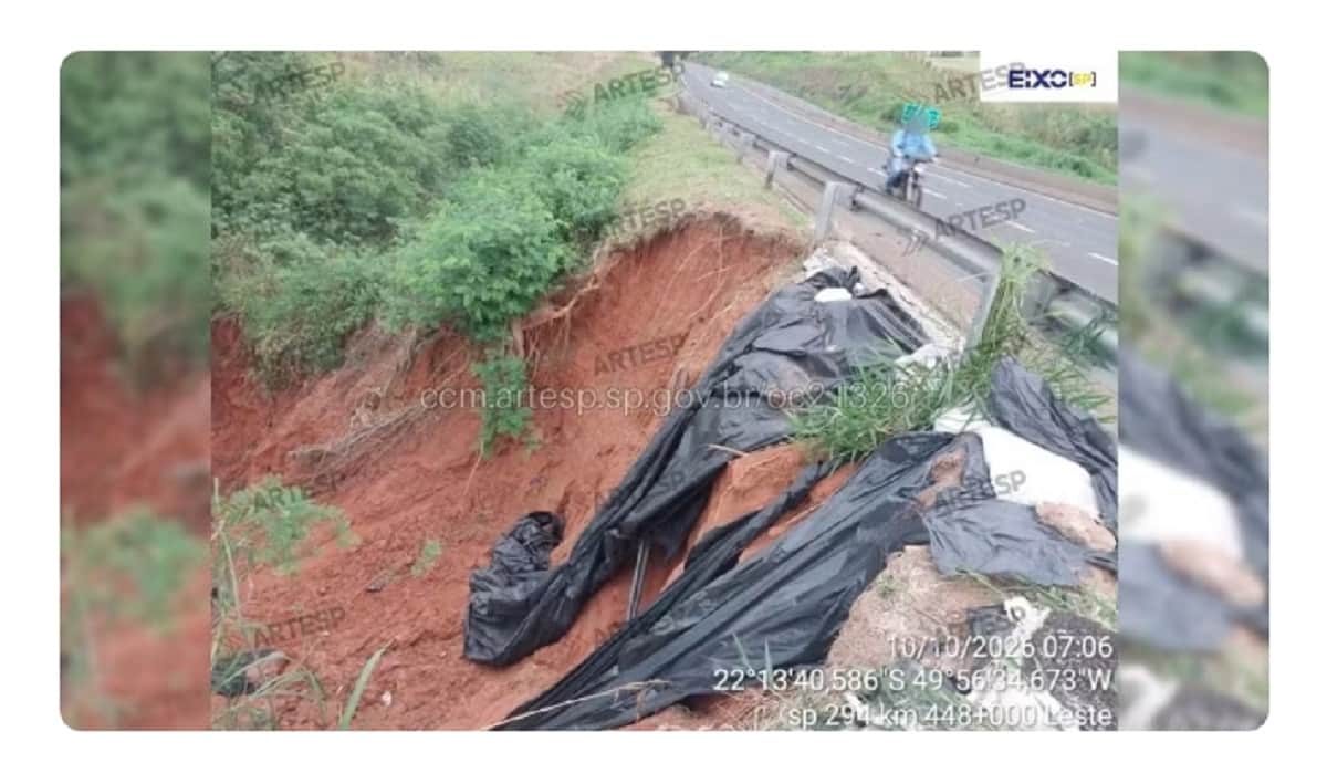 Desabamento de talude interdita alça de acesso da rodovia SP-294 em Marília (SP) — Foto: CCO da Concessionária EIXO SP/Artesp